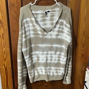 New Directions V-Neck Sweater, Size Large